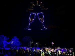 Spectacle de drones coupes champagne